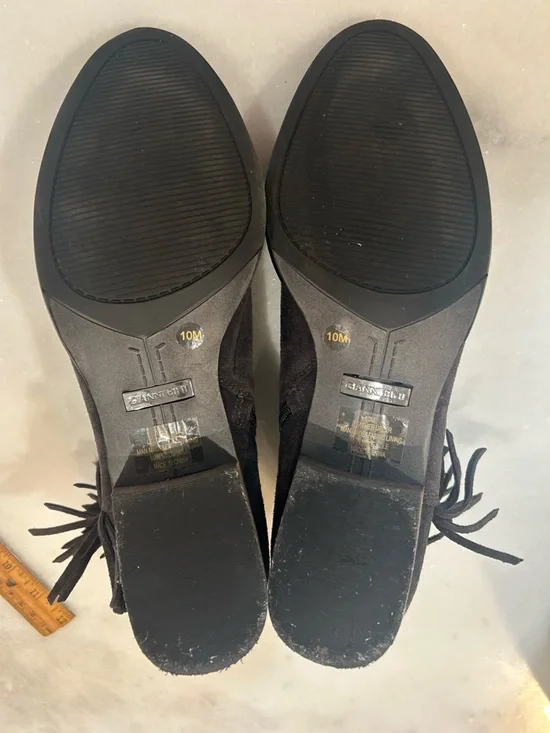 Gianni Bini Rorrie Grey Suede Fringe Ankle Boots 10M - Picture 5 of 7